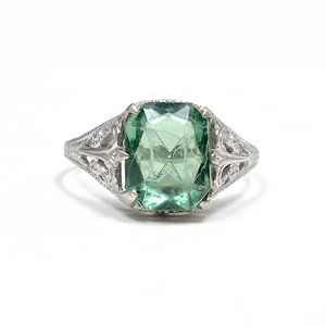 10k Solid White Gold Tiny Genuine Green Rhinestone Estate Pinky Ring (size 3)